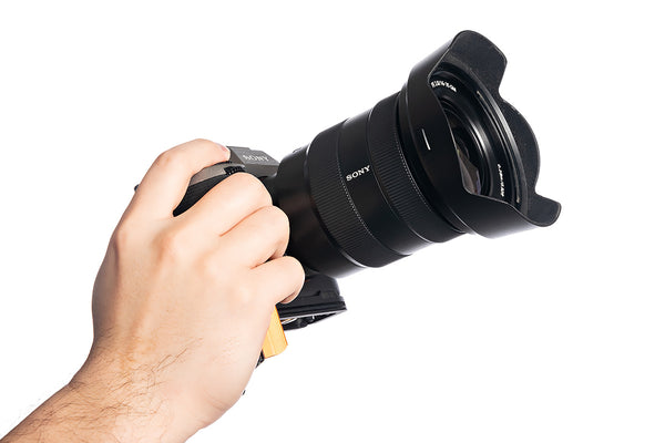 SONYa7r4fogrip-Cover_9016db2c-